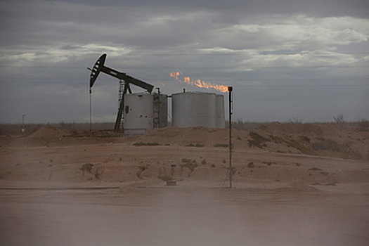 В США заморозили разработку новых нефтегазовых скважин
