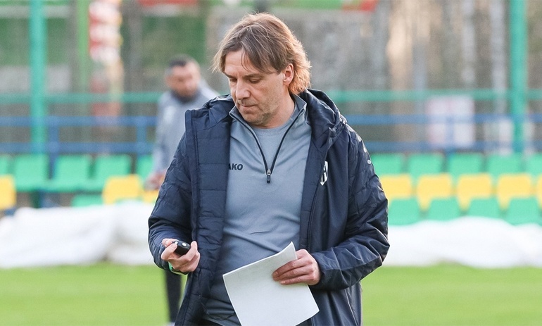 Тренер «Пари Нижний Новгород» назвал свою зарплату одной из самых низких