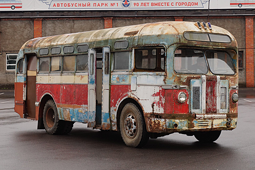 Ставрополец передал в музей Петербурга автобус середины XX века