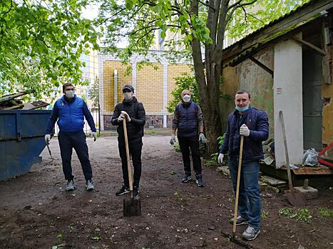 Субботники проходят на территориях объектов культурного наследия в Нижнем Новгороде