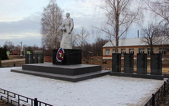 В Александро-Невском районе реконструировали Мемориал павшим воинам