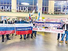 Биатлонист Эдуард Латыпов встретился с губернатором Дмитрием Азаровым и жителями села Камышла