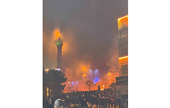 В Иране за дни протестов сожгли более 50 мечетей