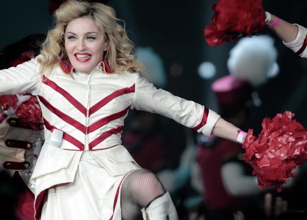 «Бомбит в одну точку!»: Лоза объяснил рекорды Мадонны