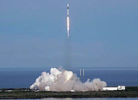 Falcon 9 вывела на орбиту 60 спутников Starlink