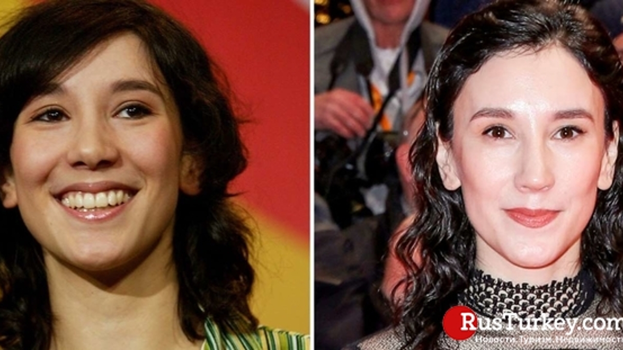 Әйелдің іші шығыңқы эротикалық фотосуреттері