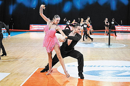 В Казани стартовали чемпионат и первенство ПФО по танцевальному спорту