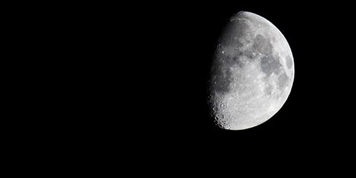 Москвичи смогут увидеть сближение Луны с Сатурном и Марсом 17-20 сентября