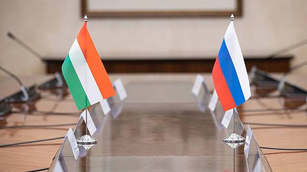 Politico рассказало об идее EK обойти вето Венгрии на санкции против России