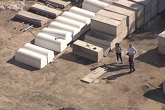 Рабочего раздавил бетонный гроб