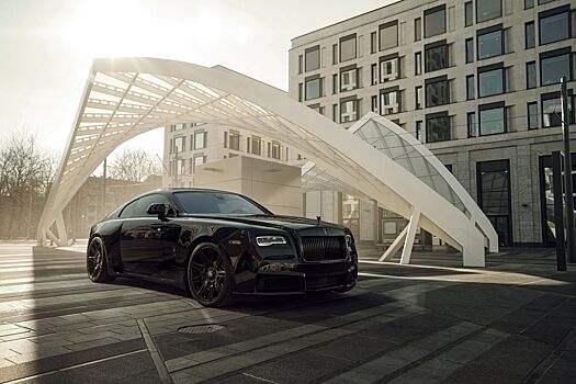 Rolls-Royce Wraith Black Badge получил «злой» обвес и прибавку к мощности