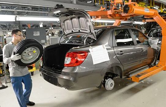Выпуск легковых машин в январе остался на прошлогоднем уровне