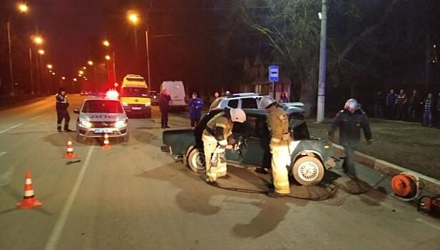 #Народнаясводка: авария в Керчи, один погиб, двое пострадали