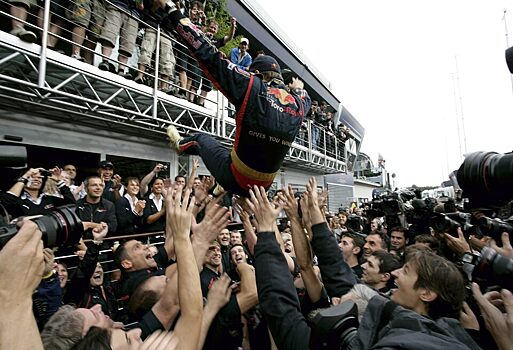 Франц Тост: Победа Toro Rosso в 2008 году принесла массу проблем