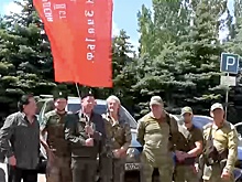 Легенда Большого театра Юрий Васюченко привез на Донбасс копию Знамени Победы