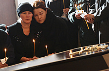 В Кемерово проходят похороны погибших в ТЦ