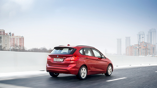 BMW 2 Active Tourer: конкуренты и стоимость владения