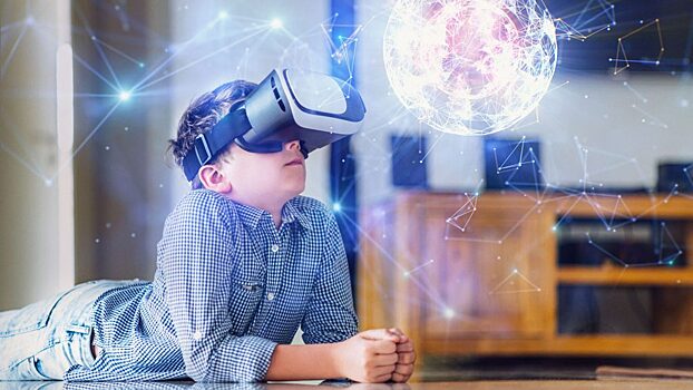 Эксперт Демин: через десять лет школьники России начнут изучать предметы в виртуальной реальности