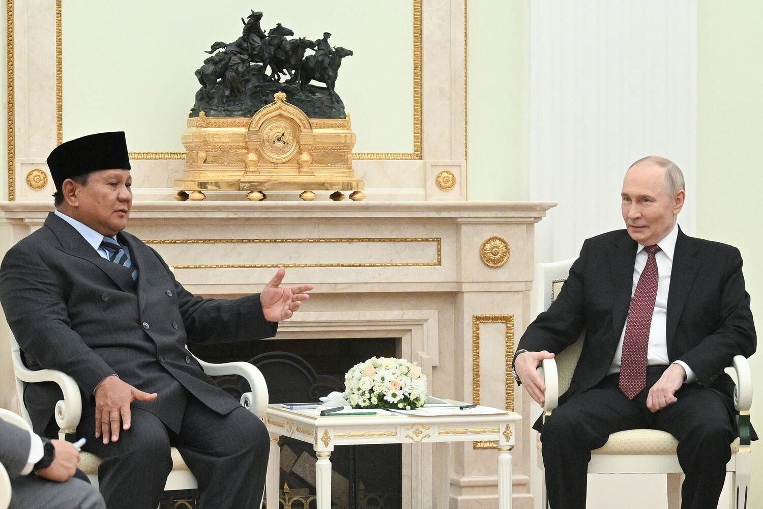 Кремль: Путин пообещал посетить Индонезию с визитом