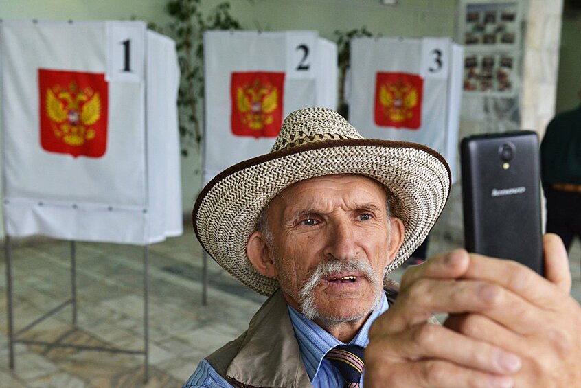 18 сентября в России состоялся единый день голосования. Прошли выборы в Госдуму. В 39-ти субъектах РФ выбирали депутатов в местные парламенты, в 9-ти - глав регионов
