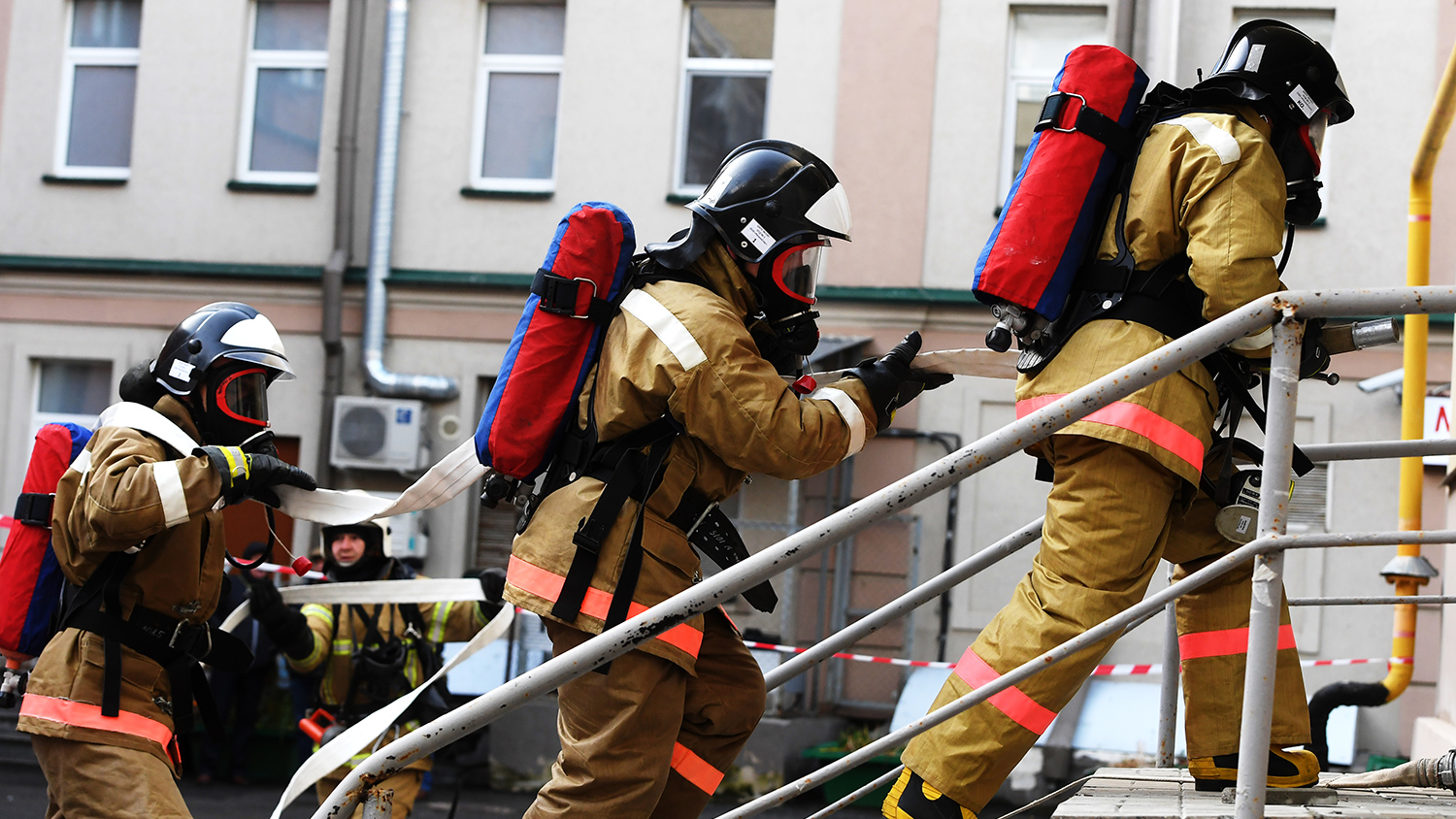 Baza: в Петербурге во время пожара сгорел сейф с уголовными делами