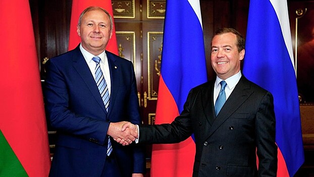 Медведев и Румас поручили проработать спорные вопросы по интеграции