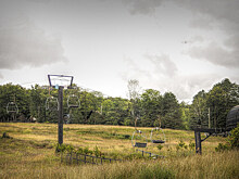 «Курорты-призраки»: какие горнолыжные трассы Европы заброшены и что с ними будет