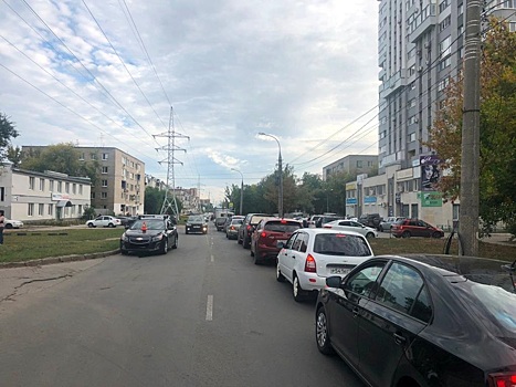 На улице Мяги 11-летняя школьница попала под колёса иномарки