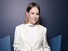 «Это очень грустно»: Ксения Собчак рассказала, как живет ее мама после смерти отца