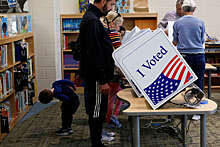 Политолог Колчин назвал устаревшей систему выборов в США