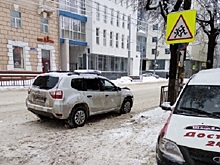 Автомобиль с шаурмой и внедорожник столкнулись на Варварке