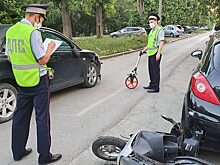 В Екатеринбурге 13-летний подросток на скутере влетел в иномарку