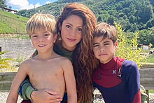 Шакира увезла сыновей на острова перед переездом в Майами