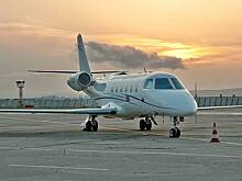 В США пассажирский самолет врезался в забор и парализовал работу аэропорта