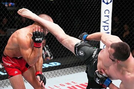 Салихов в зрелищной манере выиграл шестой бой в UFC. Иностранцы находятся под большим впечатлением от его победы