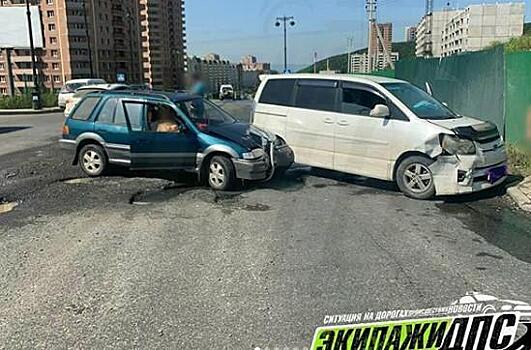 В Снеговой Пади во Владивостоке произошло ДТП