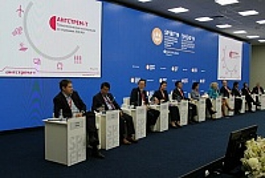 «Ангстрем-Т» представил образцы своей продукции на Петербургском международном экономическом форуме