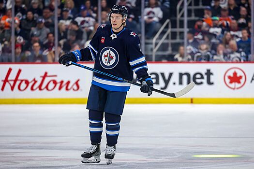 Наместников — 7-й игрок в истории НХЛ, забивавший в 7-х матчах за три разные команды