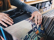Впервые за 30 лет CD-диски уступили виниловым пластинкам в продажах