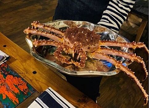 Стейки и морепродукты: как посткарантинные реалии меняют заведения общепита