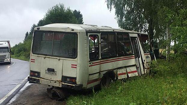 В ДТП в Ярославской области пострадали шесть человек