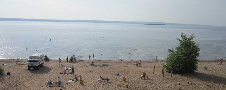 В Ульяновске на не оборудованном для купания пляже в Волге утонула 17-летняя девушка