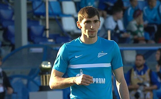 Бакаев дебютировал в составе "Зенита" на матче Кубка Матч Премьер с "Пари НН"