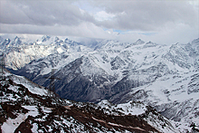 На Эльбрусе нашли заблудившихся альпинистов