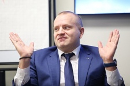 «Ак Барс» одолел «Автомобилист» благодаря 2 очкам Ткачёва и шат-ауту Шарыченкова