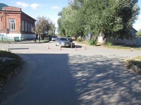 В Спасске под колеса иномарки попал 16-летний мопедист