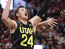 «Лейкерс» нацелены на Ника Клэкстона, Роберта Уильямса или Уокера Кесслера