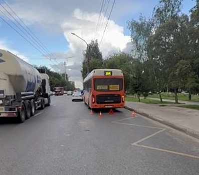 Две женщины получили травмы в автобусе в Нижнем Новгороде