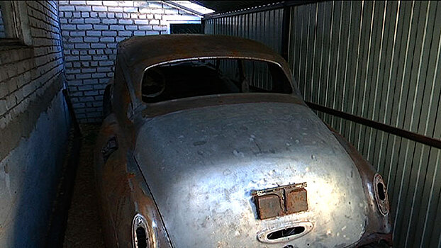 Кадры уничтоженного московскими реставраторами легендарного Rolls-Royce Грейс Келли