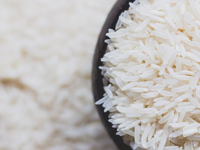 Кабмин продлил ограничение на вывоз риса до 31 декабря
